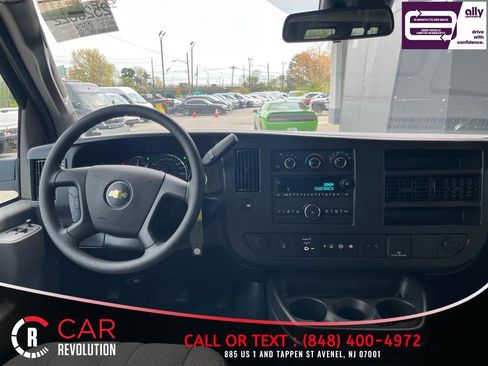 Used 2024 Chevrolet Express 3500 LT w/ LT Preferred Equipment Group RWD image 26
