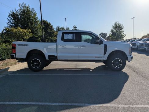 New 2026 Ford F250 Platinum w/ Tremor Off-Road Package image 3