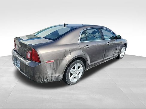Used 2010 Chevrolet Malibu LS image 3