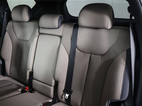 Used 2023 Hyundai Santa Fe SEL image 32