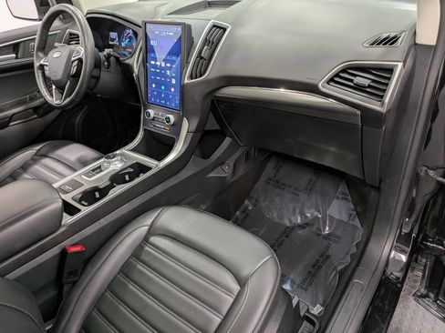 Used 2022 Ford Edge SEL w/ Convenience Package image 29