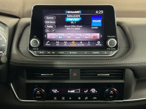 Used 2023 Nissan Rogue SV image 14