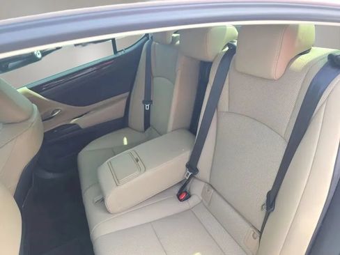 Used 2019 Lexus ES 350 w/ Premium Package FWD image 41