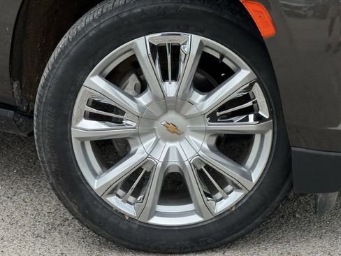 Used 2021 Chevrolet Tahoe High Country w/ Premium Package image 37