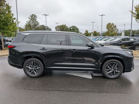 Used 2024 Lexus TX 350 FWD image 2