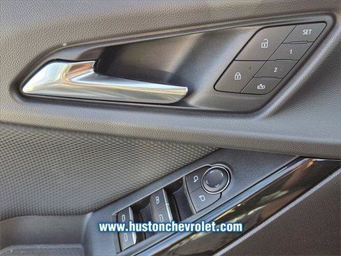 New 2026 Chevrolet Equinox RS w/ Convenience Package III image 17