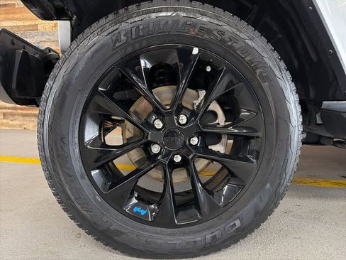 Used 2023 Jeep Wrangler Unlimited Sahara image 7