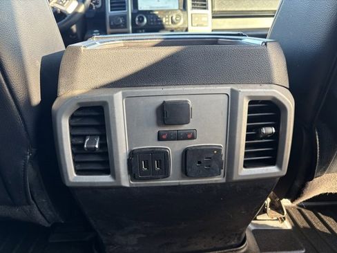 Used 2017 Ford F150 Lariat w/ Equipment Group 502A Luxury image 18