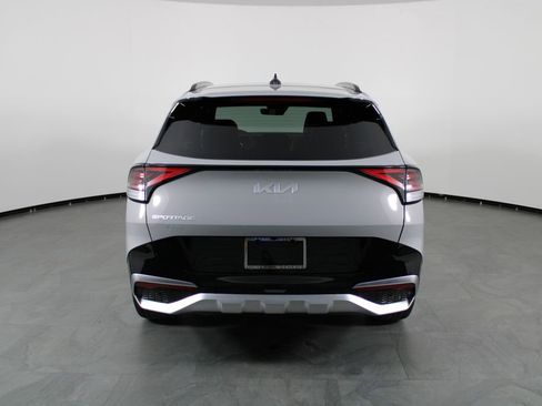 Used 2025 Kia Sportage SX image 9