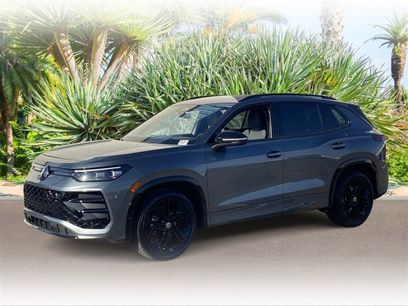 New 2026 Volkswagen Tiguan SE R-Line