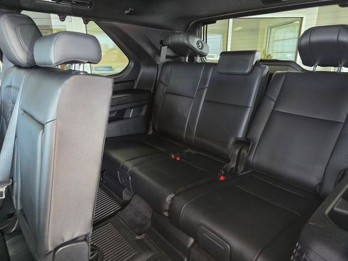 Certified 2025 Toyota Sequoia Limited AWD/4WD image 40
