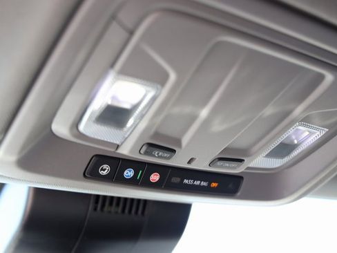 Used 2023 Chevrolet Silverado 1500 RST w/ Z71 Off-Road Package image 24