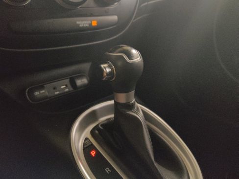 Used 2018 Kia Soul FWD image 26