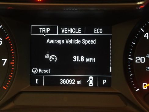 Used 2023 Chevrolet TrailBlazer LT w/ Convenience Package FWD image 4