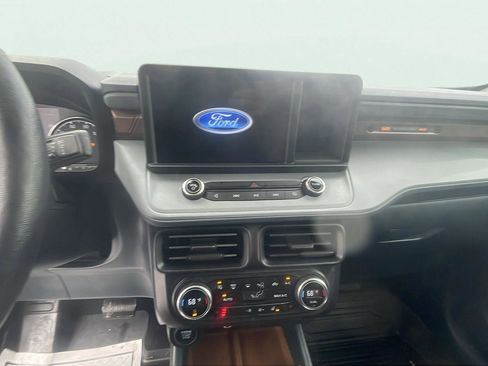 Used 2022 Ford Maverick Lariat w/ Lariat Luxury Package image 12