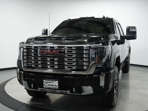 Used 2025 GMC Sierra 2500 Denali w/ Denali Reserve Package image 3