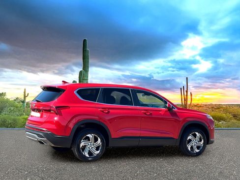 Used 2023 Hyundai Santa Fe SE AWD/4WD image 5
