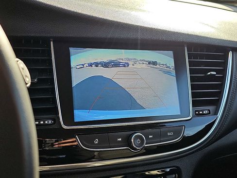 Used 2021 Buick Encore Preferred w/ Safety Package image 22