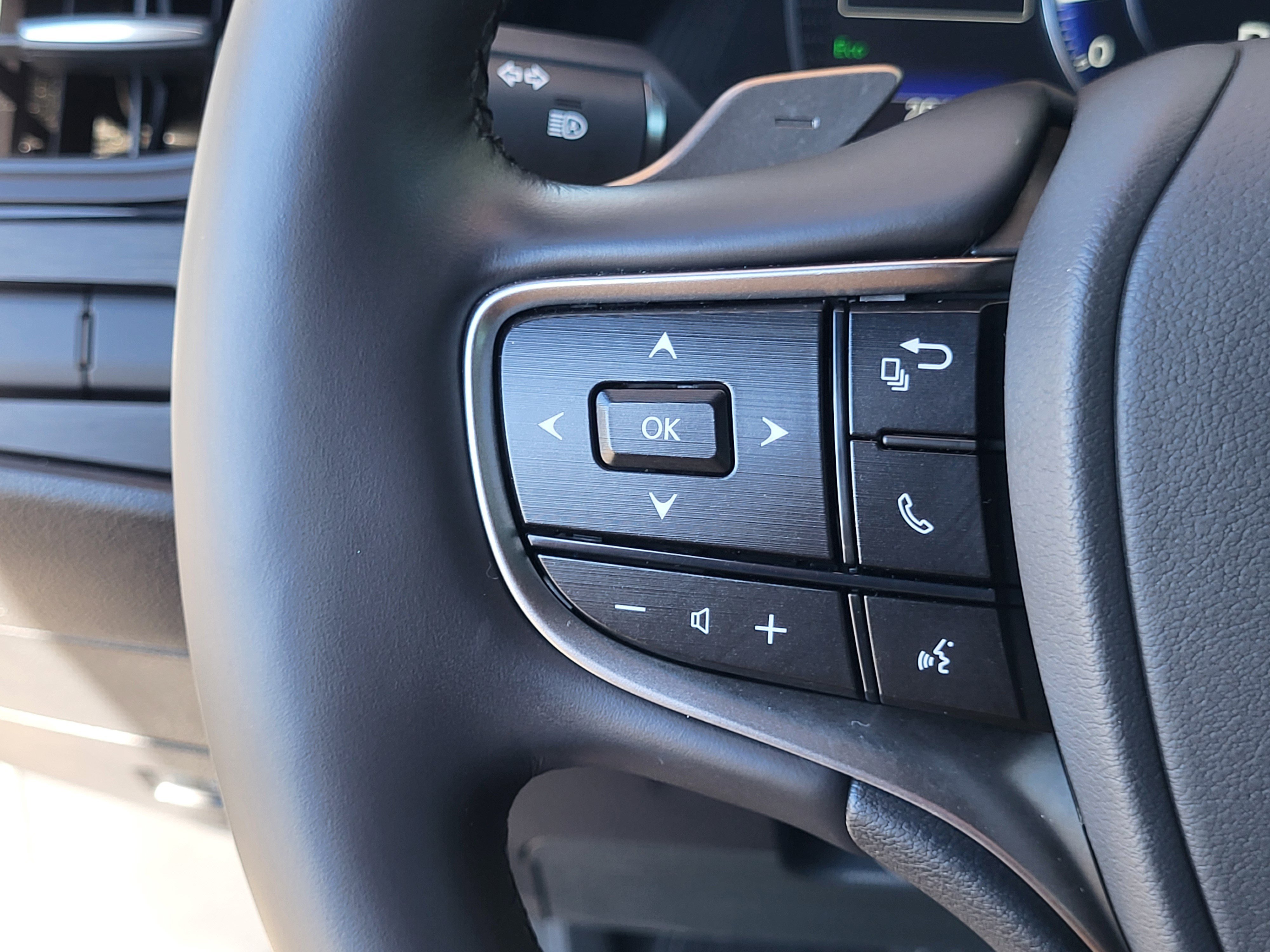 Used 2025 Lexus ES 350 w/ Premium Package FWD image 15