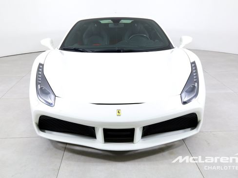 Used 2019 Ferrari 488 GTB RWD image 4