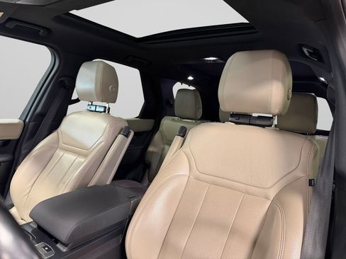 Used 2018 Land Rover Discovery SE AWD/4WD image 35