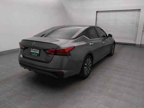 Used 2023 Nissan Altima 2.5 SV FWD image 9