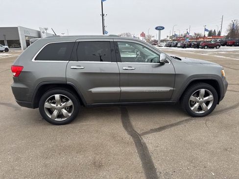 Used 2012 Jeep Grand Cherokee Overland image 9