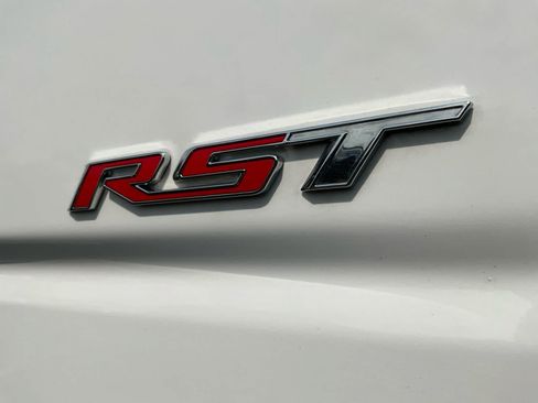 Used 2025 Chevrolet Silverado 1500 RST AWD/4WD image 17