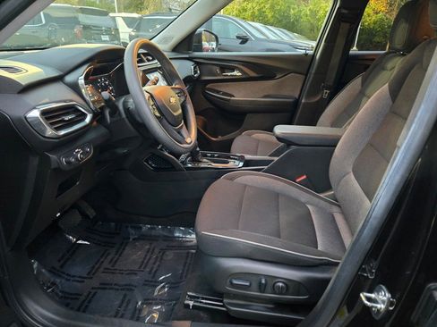Certified 2023 Chevrolet TrailBlazer LT w/ Convenience Package image 19