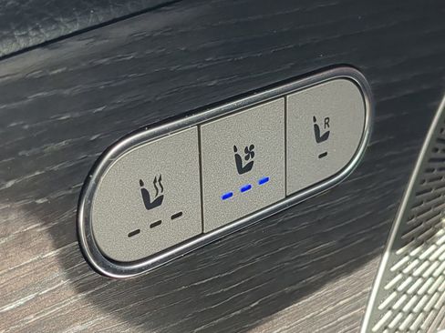 Used 2024 Mercedes-Benz GLE 350 4MATIC image 12