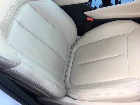 Used 2023 Jeep Grand Cherokee Limited image 25