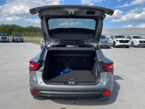 New 2026 Chevrolet Trax RS FWD image 8