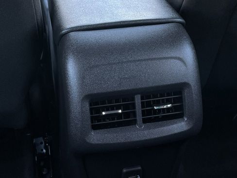 Used 2024 Chevrolet Equinox LS image 24