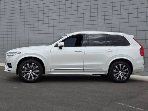Used 2023 Volvo XC90 B6 Plus AWD/4WD image 2