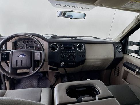 Used 2010 Ford F250 4x4 SuperCab Super Duty image 13