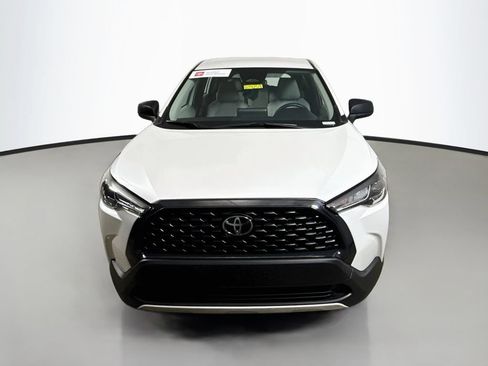 Certified 2025 Toyota Corolla Cross L FWD image 2