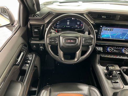 Certified 2022 GMC Sierra 1500 AT4 w/ AT4 Premium Package image 28