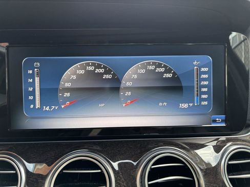 Used 2017 Mercedes-Benz E 300 4MATIC image 20