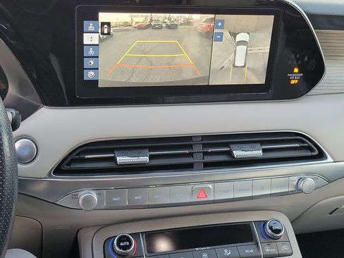 Used 2021 Hyundai Palisade Calligraphy image 11