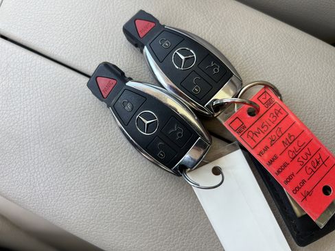 Used 2017 Mercedes-Benz GLC 300 image 37