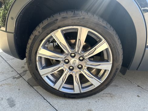 Used 2020 Cadillac XT4 Premium Luxury AWD/4WD image 15