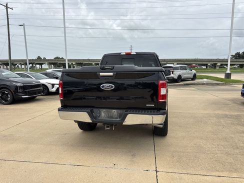 Used 2019 Ford F150 XLT w/ Equipment Group 302A Luxury AWD/4WD image 17