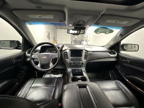 Used 2018 Chevrolet Suburban LT AWD/4WD image 21