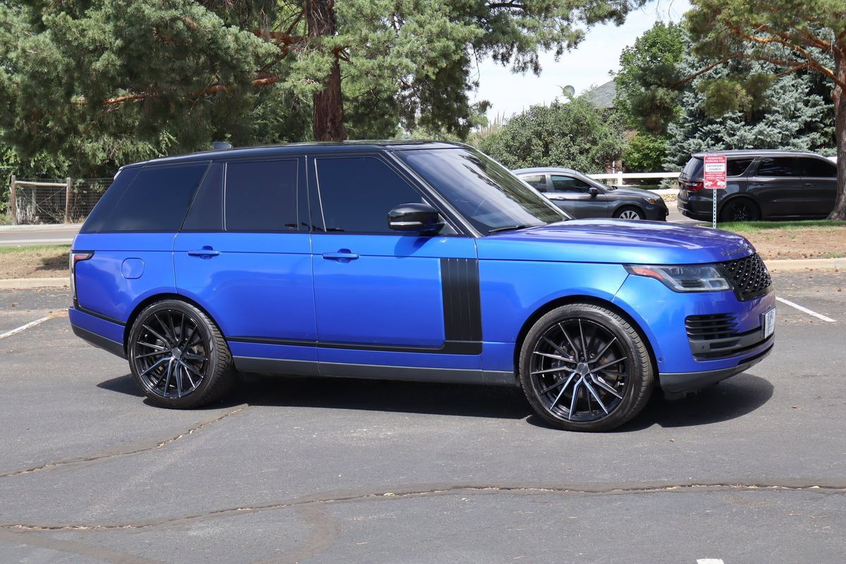 Used 2019 Land Rover Range Rover HSE AWD/4WD image 2