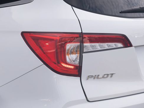 Used 2022 Honda Pilot Touring image 28