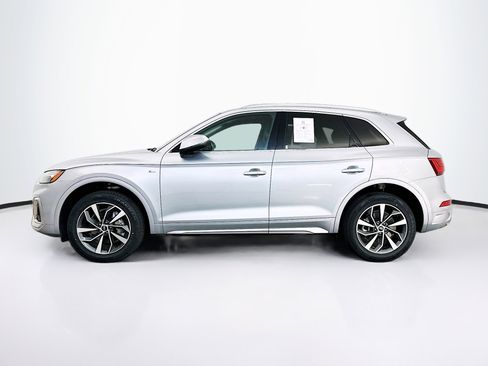 Used 2023 Audi Q5 2.0T Premium w/ Convenience Package AWD/4WD image 4