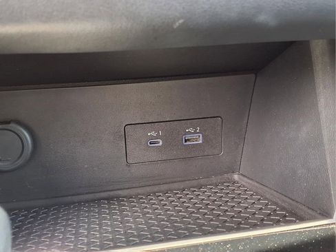 Used 2025 Nissan Pathfinder SV FWD image 13