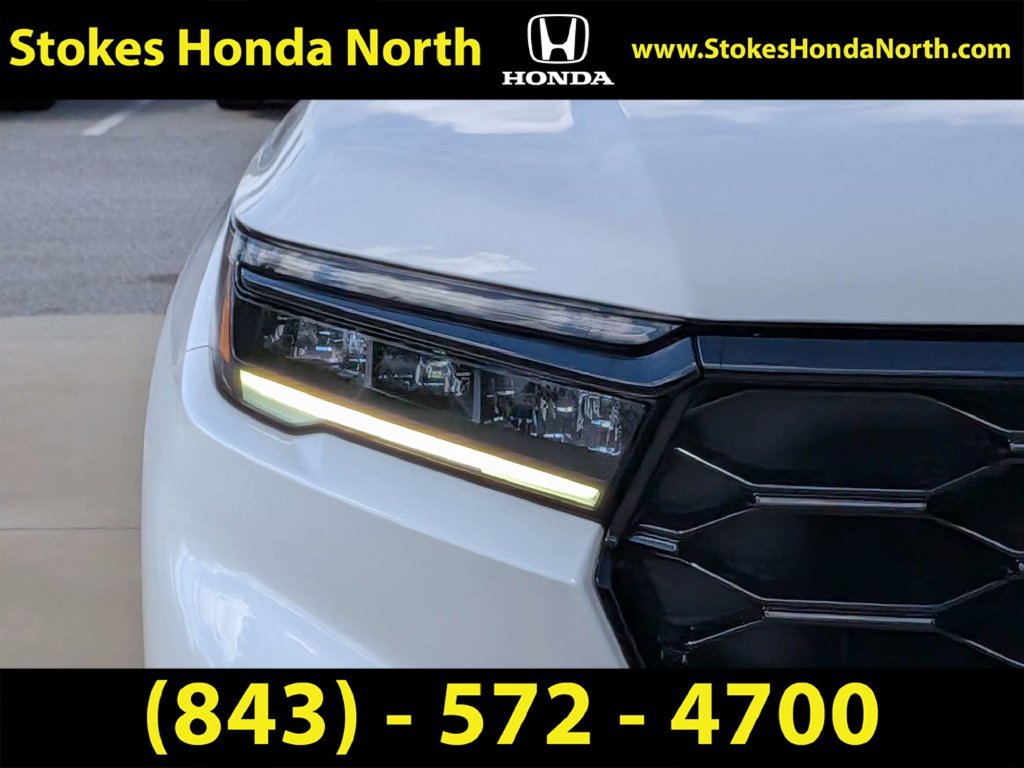 Used 2025 Honda Pilot TrailSport image 10