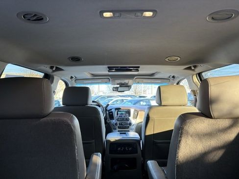 Used 2018 GMC Yukon SLT w/ Premium Edition image 9