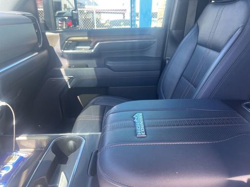 Used 2024 Chevrolet Silverado 2500 High Country image 6